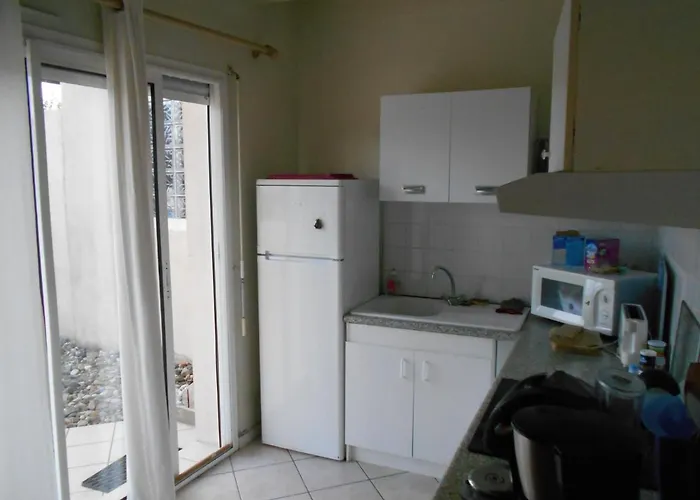 Kikine بيسكاروس